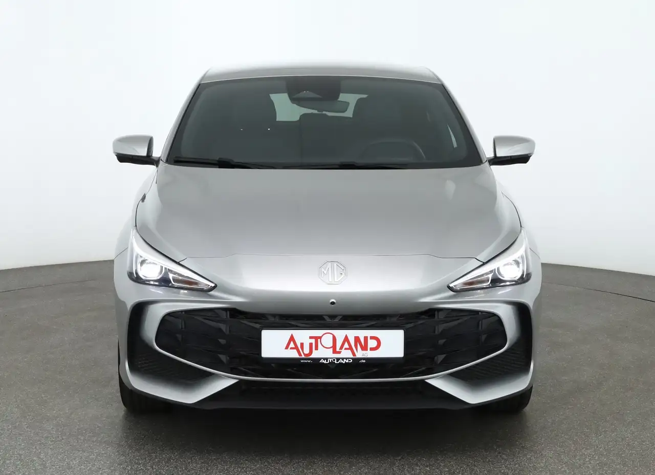 MG MG3 1.5 Hybrid Luxury Aut. LED ACC Navi 360° — Galería del vehículo 8