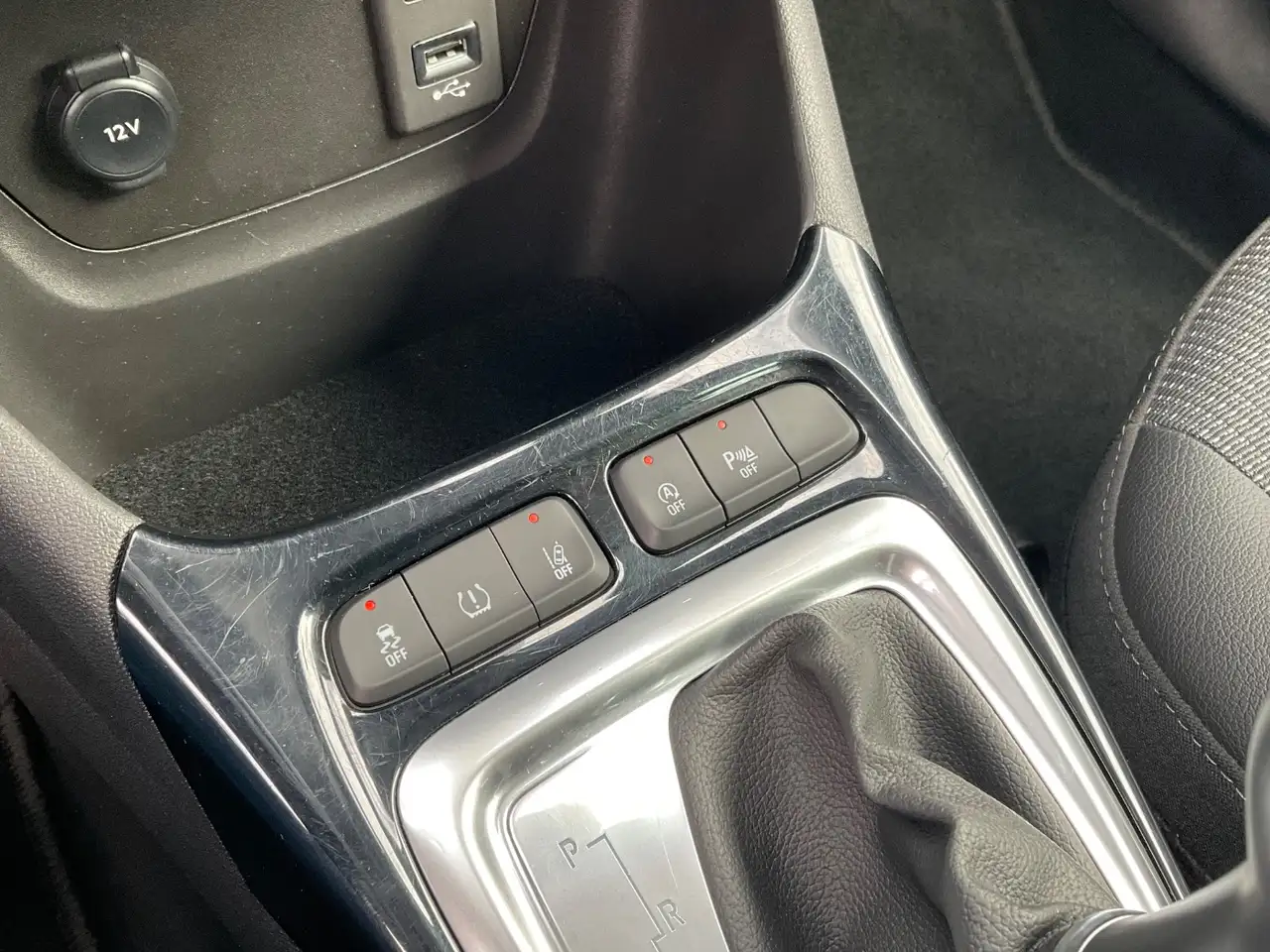 Opel Crossland 1.2 Enjoy Automatik! wenig KM! BigDeal! — Vehicle gallery 21