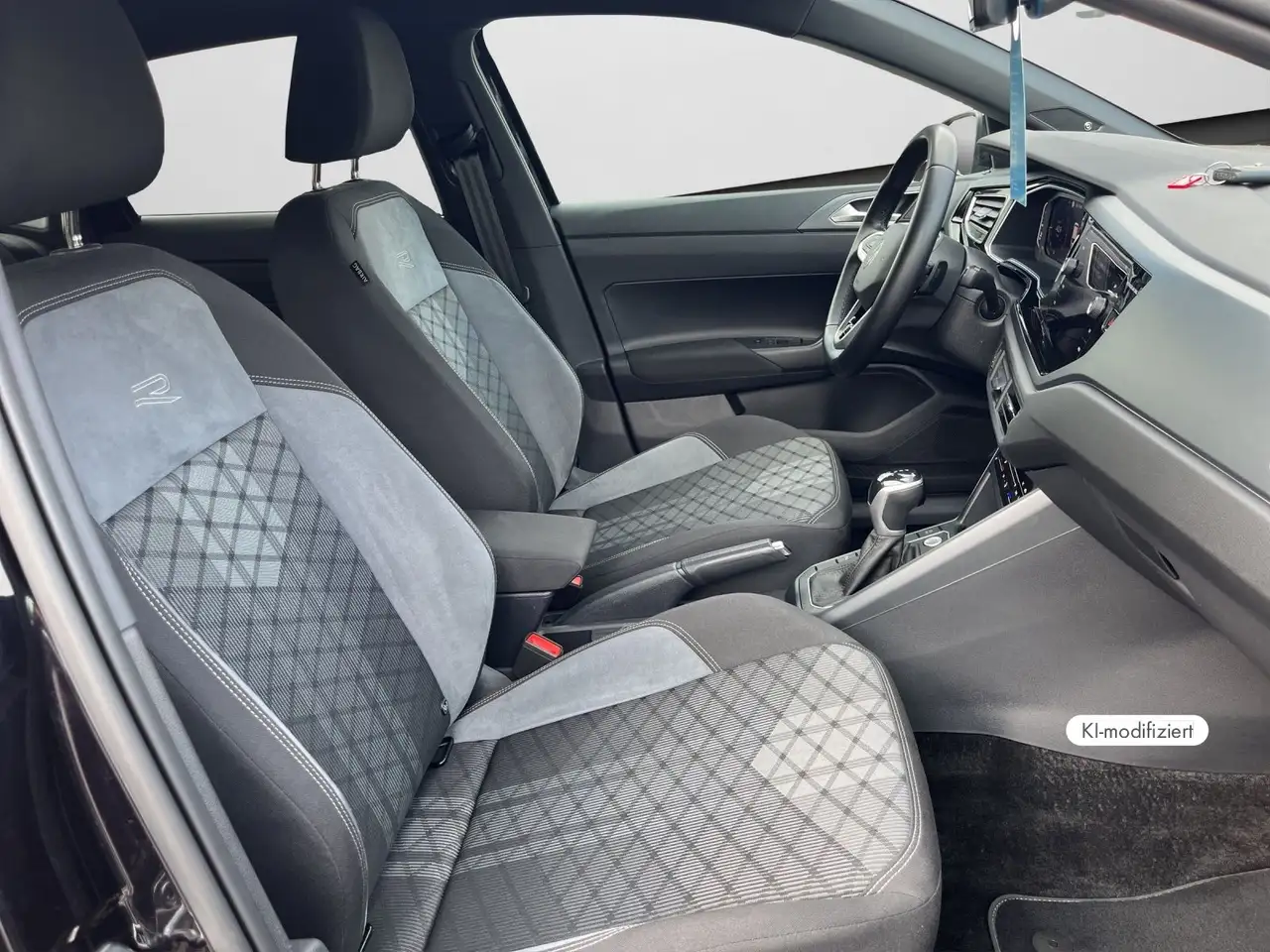 Volkswagen Polo 1,0 TSI DSG R-Line Digital Cockpit Pro/Pan — Galería del vehículo 4