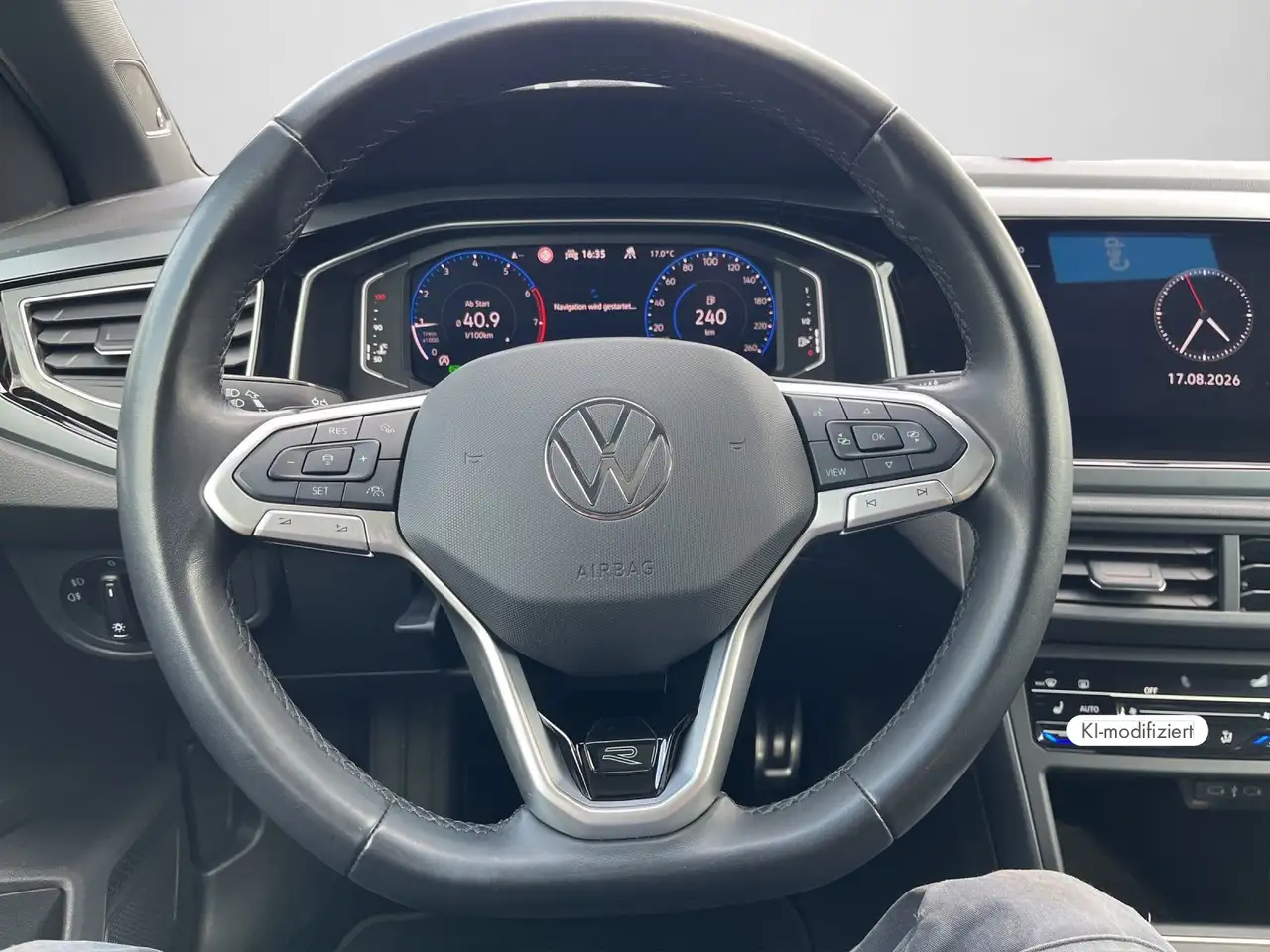 Volkswagen Polo 1,0 TSI DSG R-Line Digital Cockpit Pro/Pan — Galería del vehículo 9