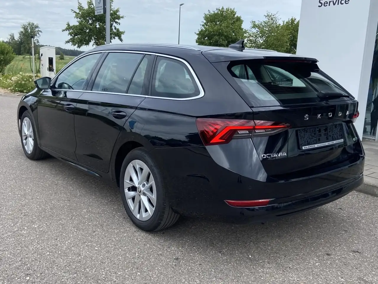 Skoda Octavia Combi 1.5 TSI e-TEC DSG Style AHK+HEAD-U — Vehicle gallery 3