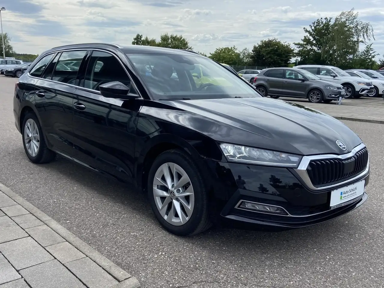 Skoda Octavia Combi 1.5 TSI e-TEC DSG Style AHK+HEAD-U — Vehicle gallery 6