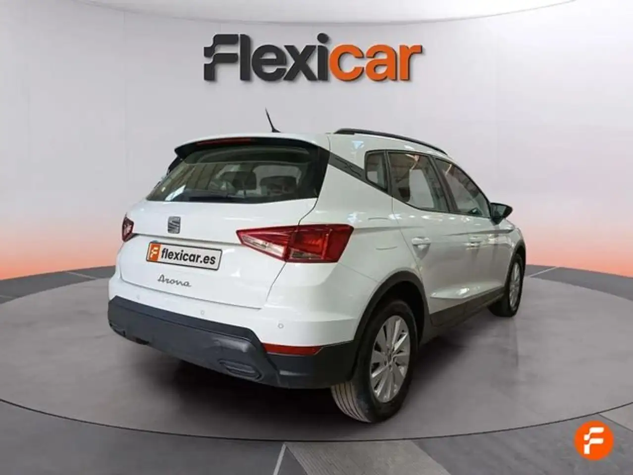 SEAT Arona 1.0 TSI 81kW (110CV) DSG FR XL — معرض صور السيارة 5