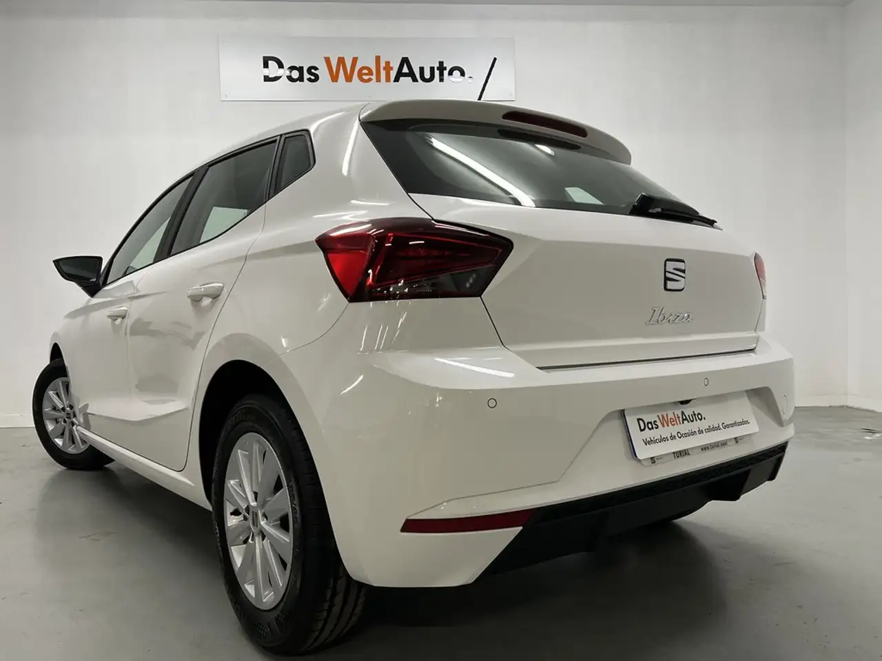 SEAT Ibiza 1.0 TSI S&S Style XM 115 — معرض صور السيارة 9
