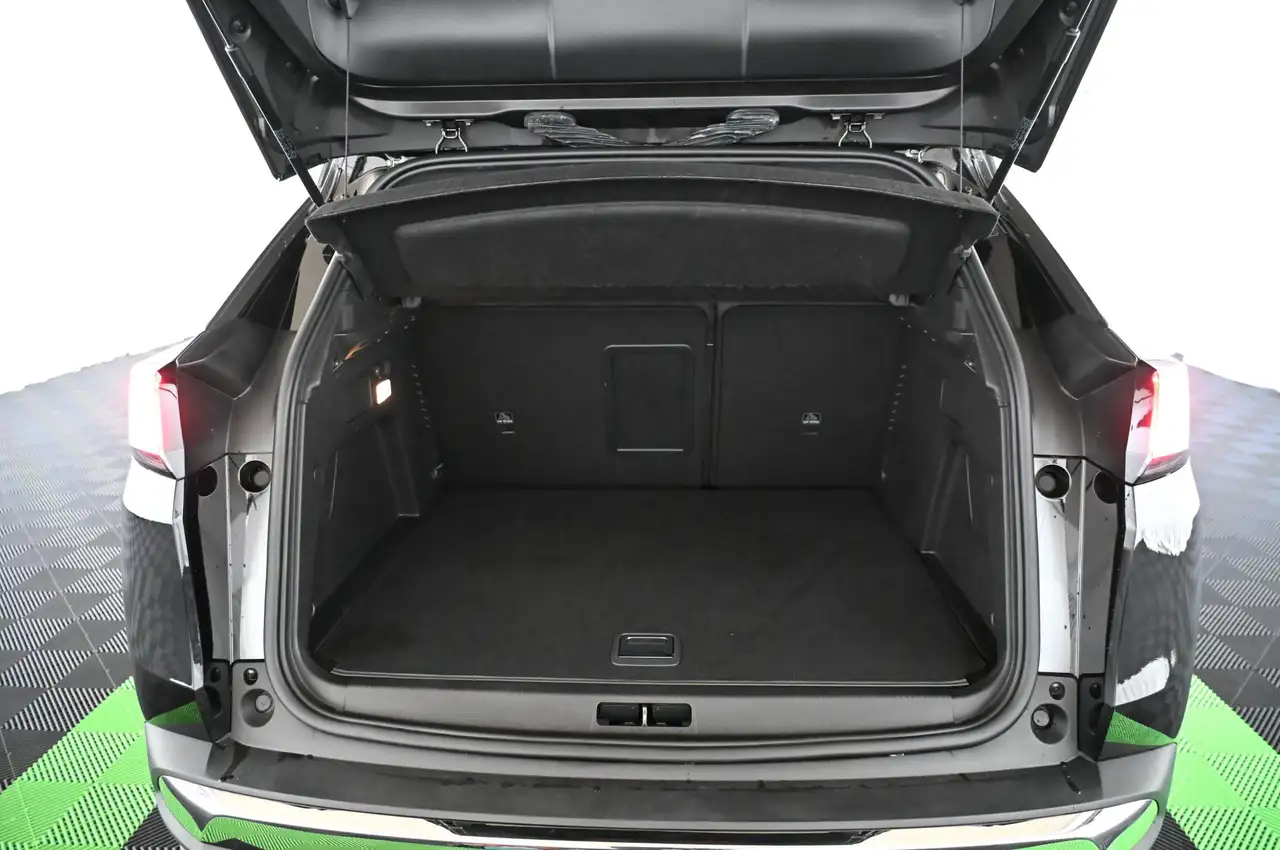 Peugeot 3008 1.6 180 PHEV e-EAT8 Allure-Pack LED/ACC/19 — Galerie du véhicule 35