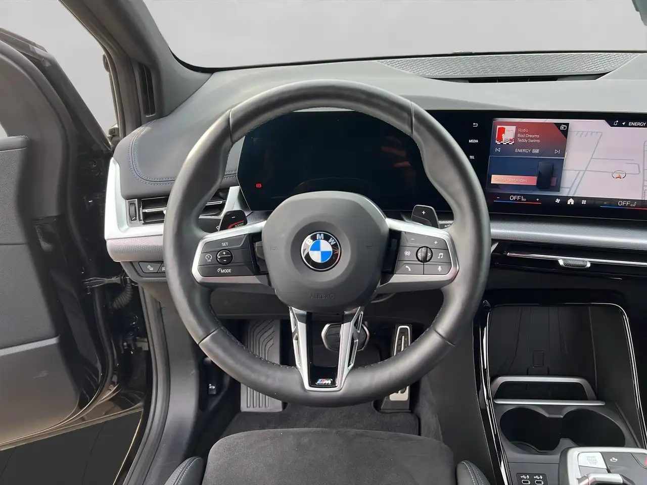 BMW 218 i Active Tourer M Sportpaket Harman Kardon Sitzhzg — معرض صور السيارة 11
