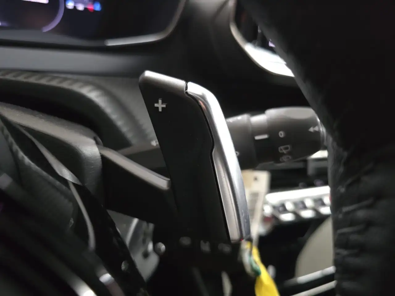 Peugeot 2008 1.2 PureTech S&S Allure EAT8 130 — معرض صور السيارة 29