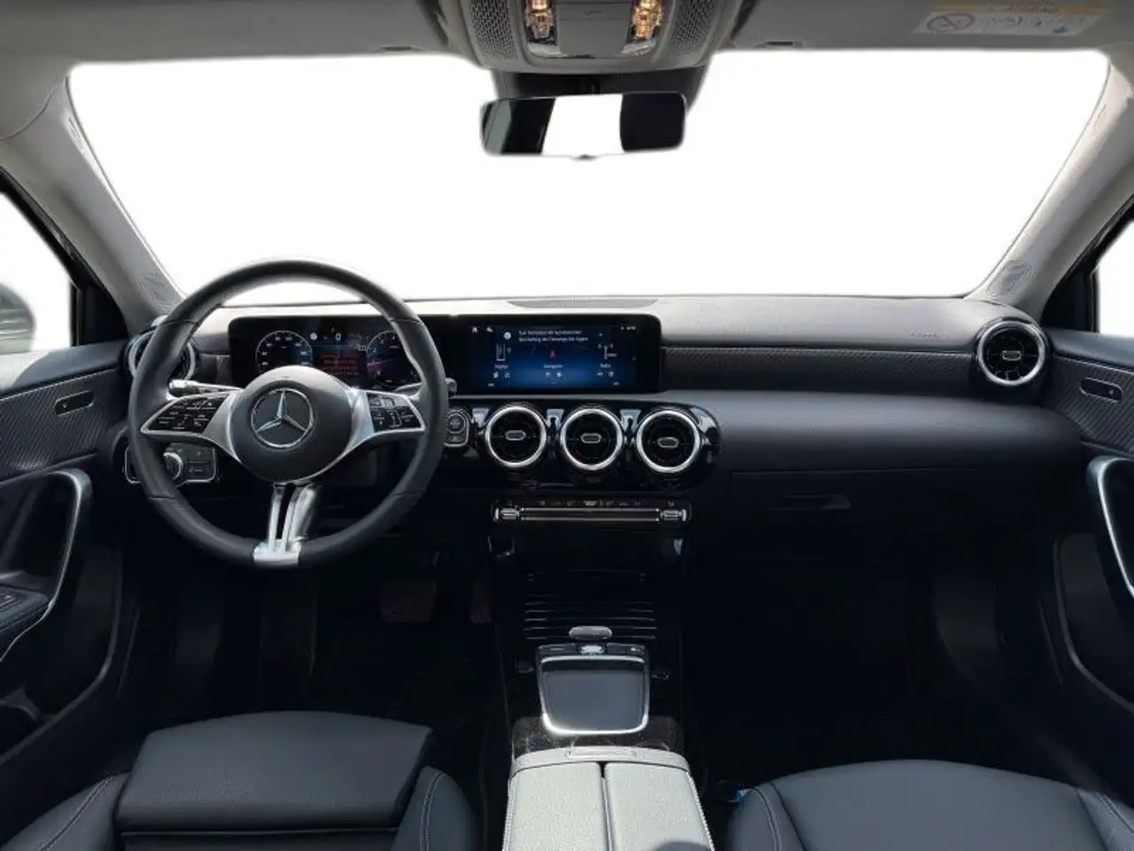 Mercedes-Benz A 200 — Vehicle gallery 9