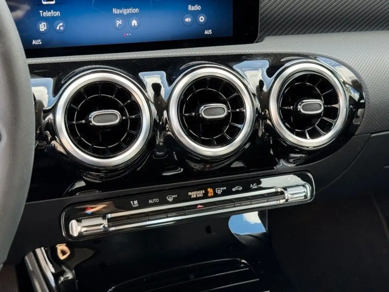 Mercedes-Benz A 200 — Vehicle gallery 16