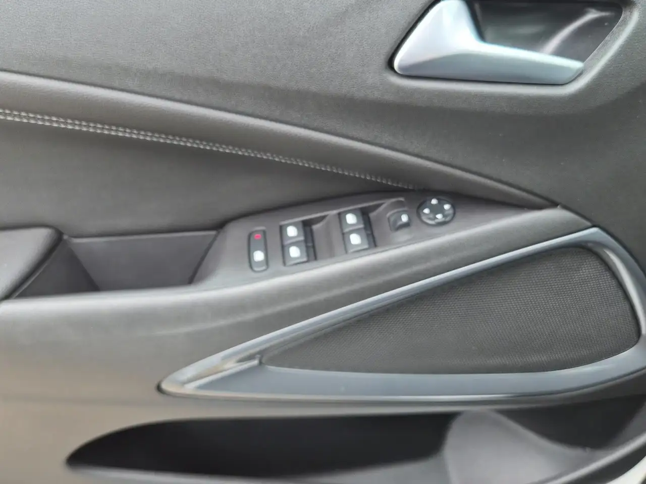 Opel Crossland X Enjoy Automatik Klima Kamera 1Hand — Vehicle gallery 17