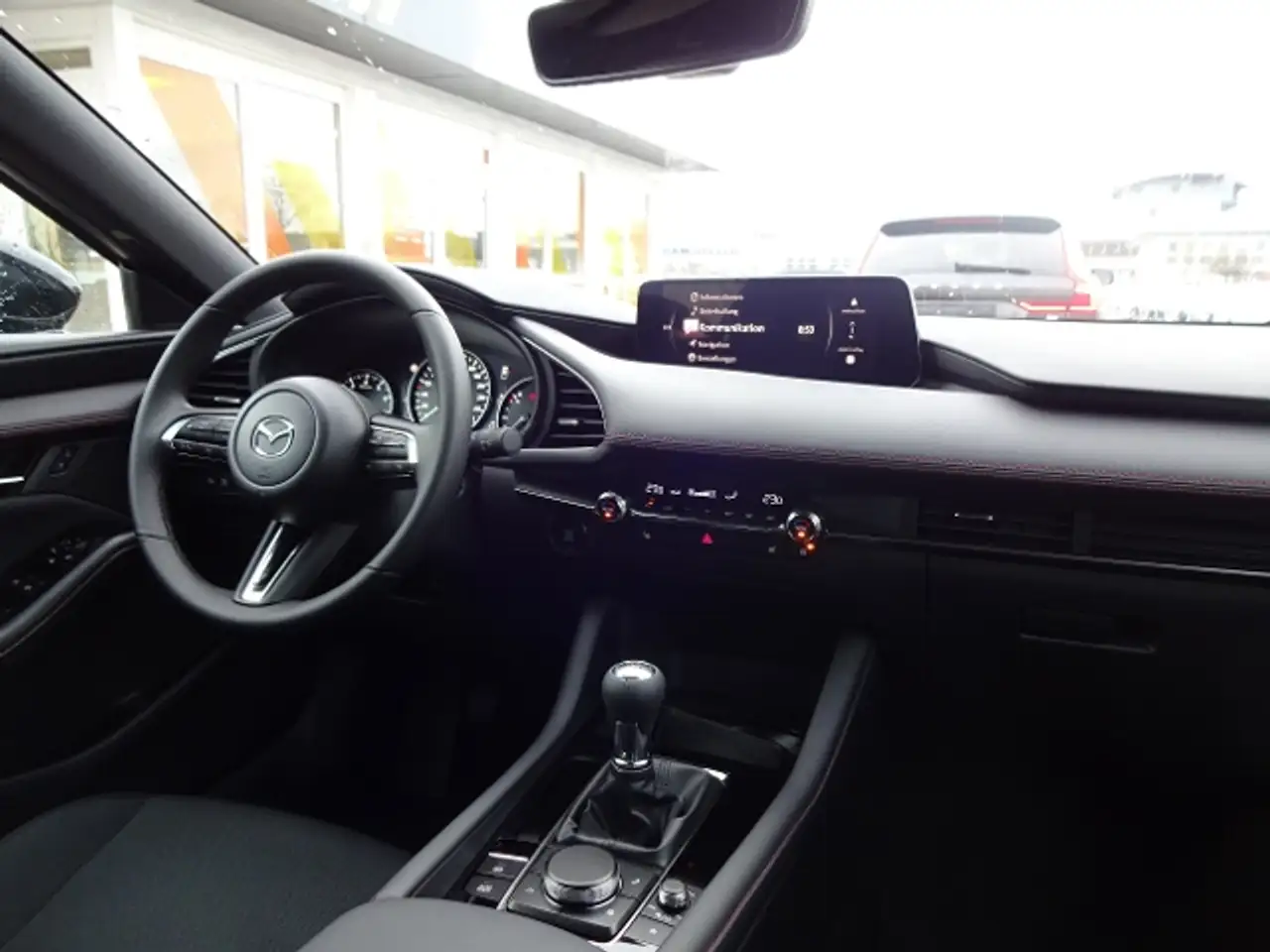 Mazda 3 HOMURA 2.5L e-SKYACTIV G 140ps — معرض صور السيارة 10