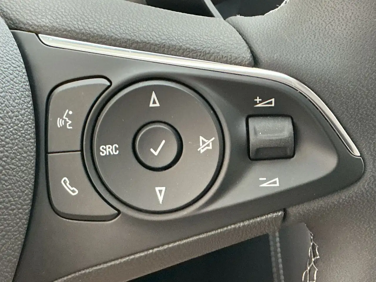 Opel Grandland 1.2 360°Kamera,AGR,Navi,Sitzhzg.,PDC, — Vehicle gallery 19