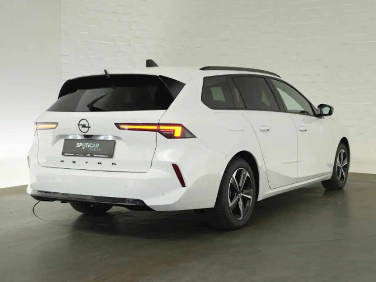 Opel Astra L ST GS+AHK+NAVI+360 GRAD KAMERA+SITZ-/LENKRADHEIZ — Galería del vehículo 3