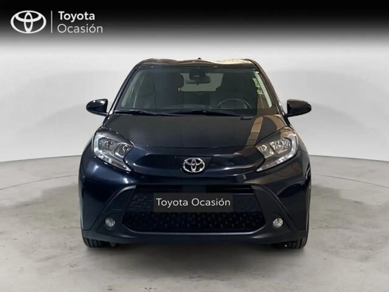 Toyota Aygo 5 Puertas Play 70 Manual 5v — Vehicle gallery 5