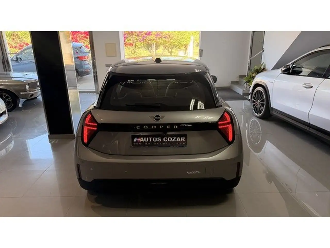 MINI Cooper E Essential — Galería del vehículo 5