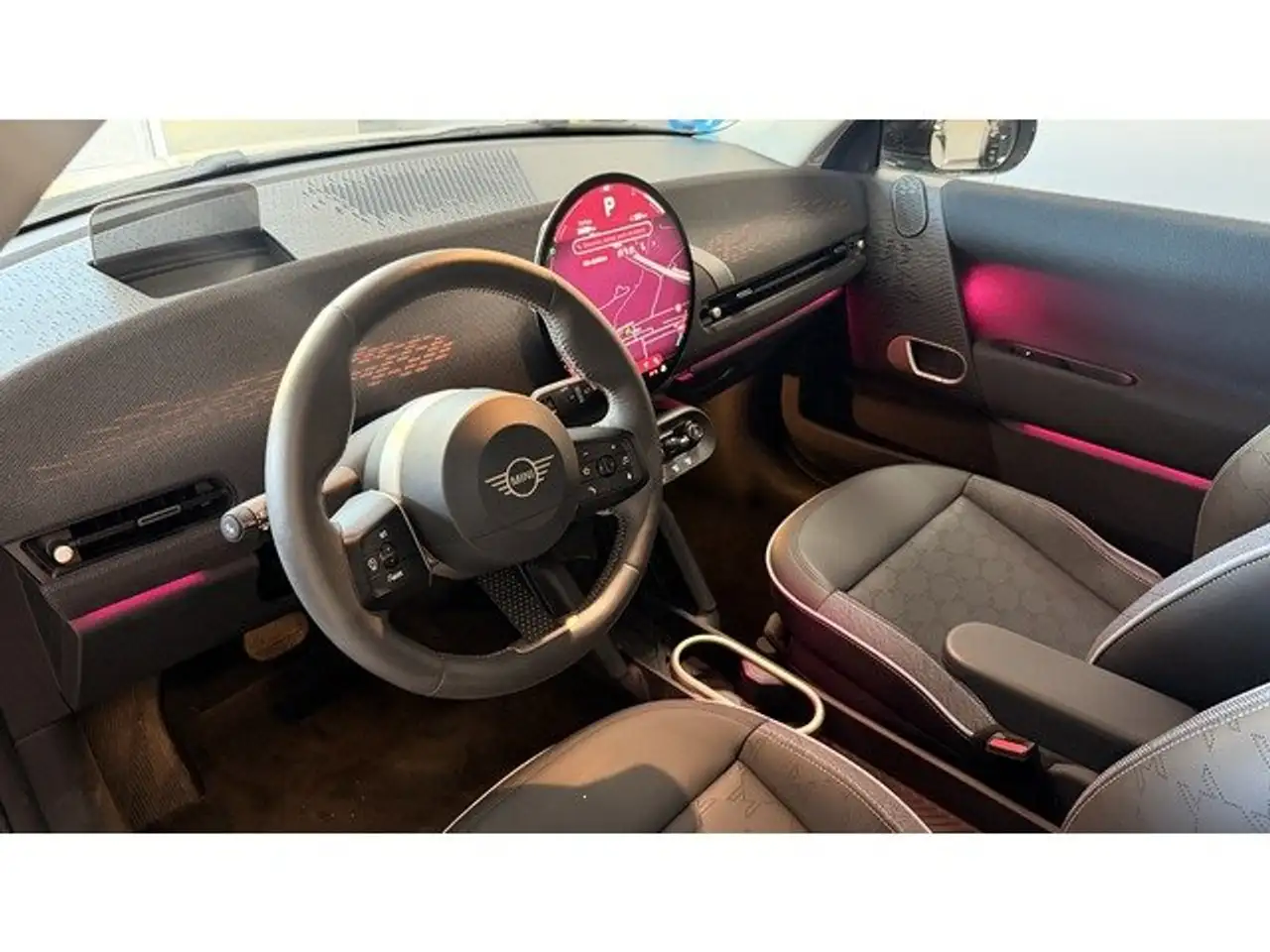 MINI Cooper E Essential — Galería del vehículo 9