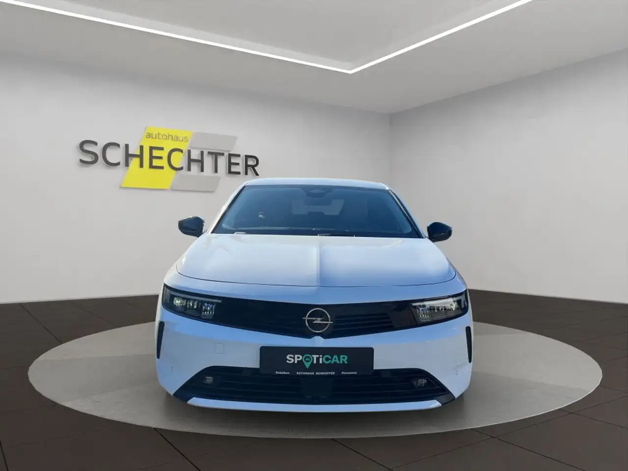 Opel Astra Sports Tourer 1.2 Turbo Edition (L) — معرض صور السيارة 8