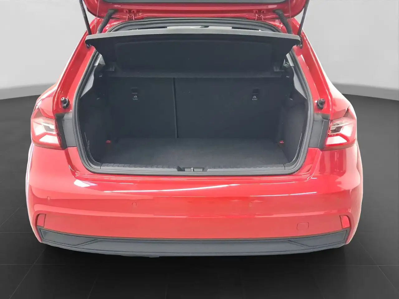 Audi A1 25 TFSI LM16 ALLSEASON PDC+ SITZH — معرض صور السيارة 16