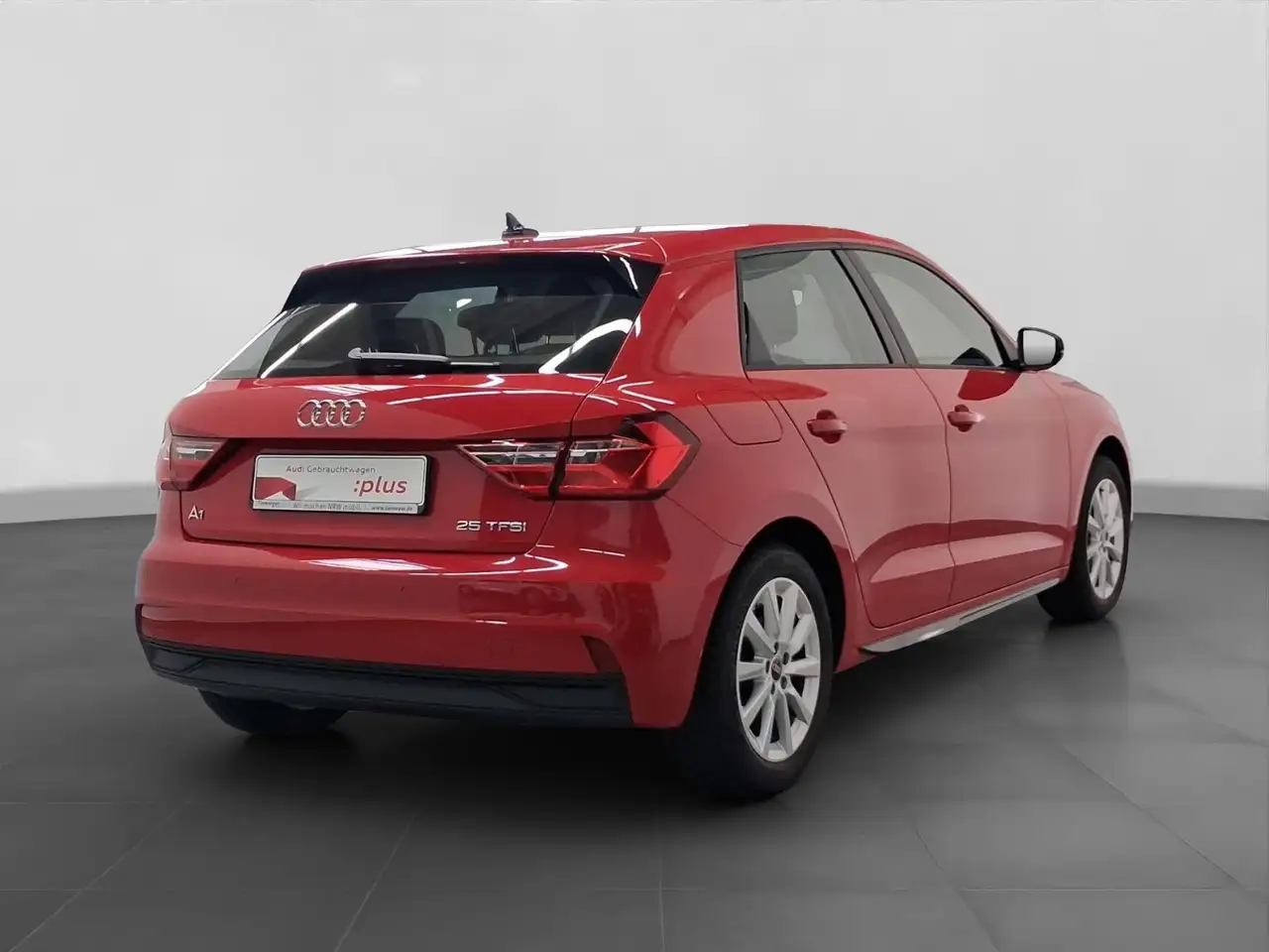 Audi A1 25 TFSI LM16 ALLSEASON PDC+ SITZH — معرض صور السيارة 3
