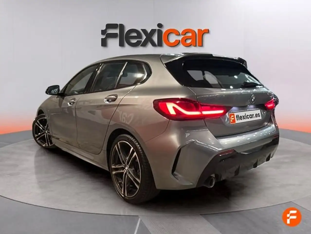 BMW 118 118iA — Vehicle gallery 5