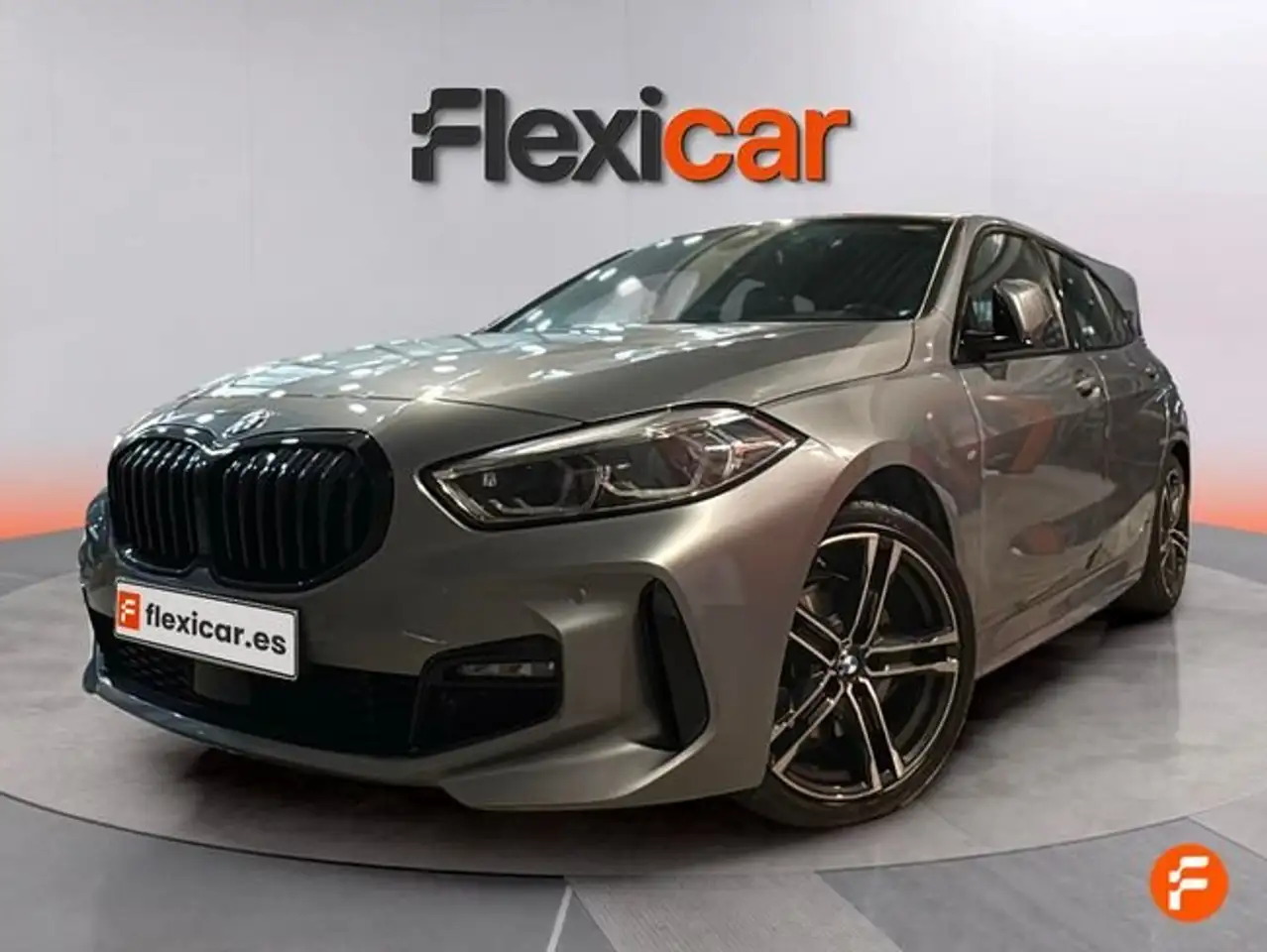 BMW 118 118iA — Vehicle gallery 3