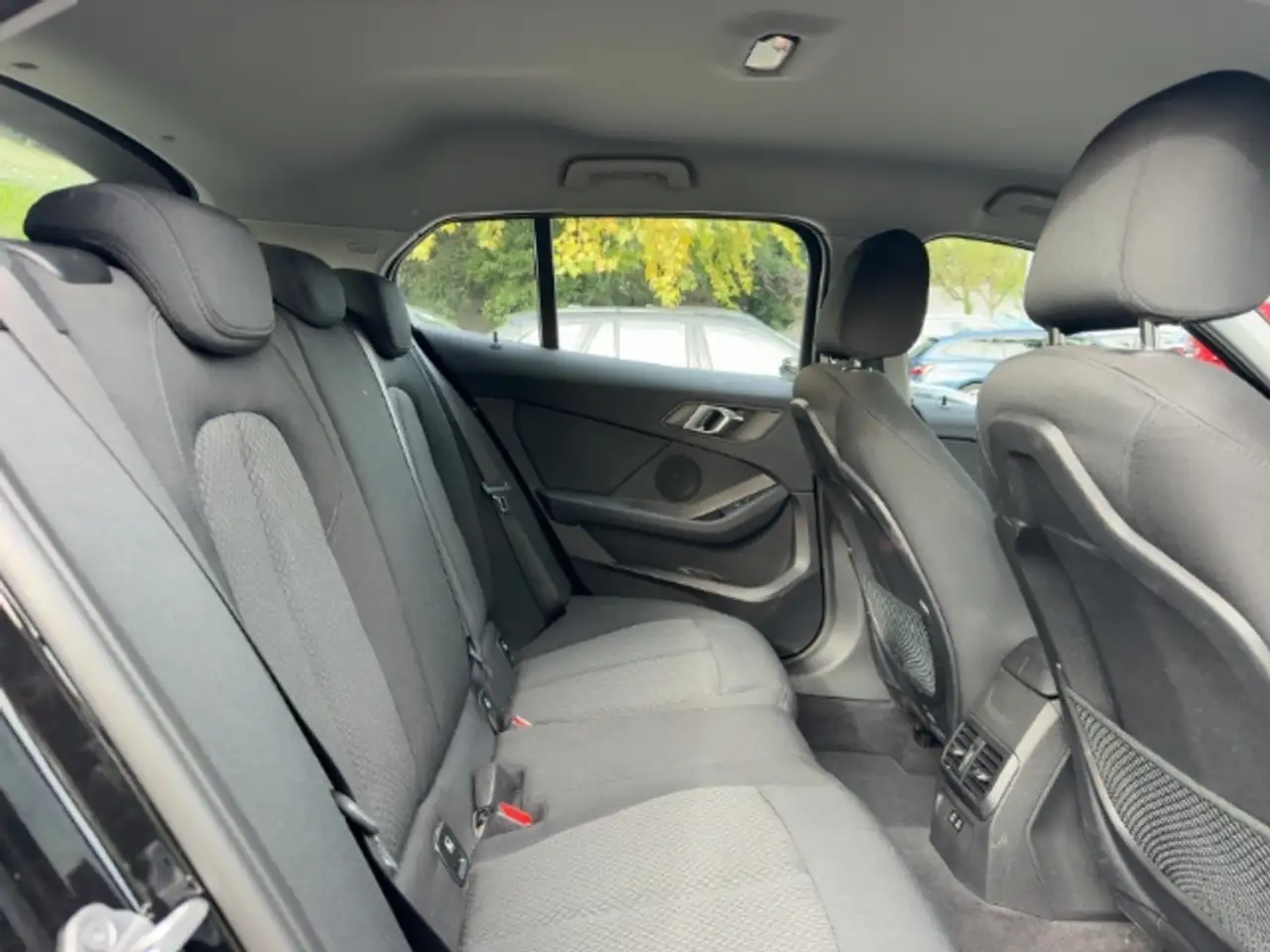 BMW 116 i 5-Türer Navi Digitales Cockpit LED Sperrdiff. Ap — Vehicle gallery 7