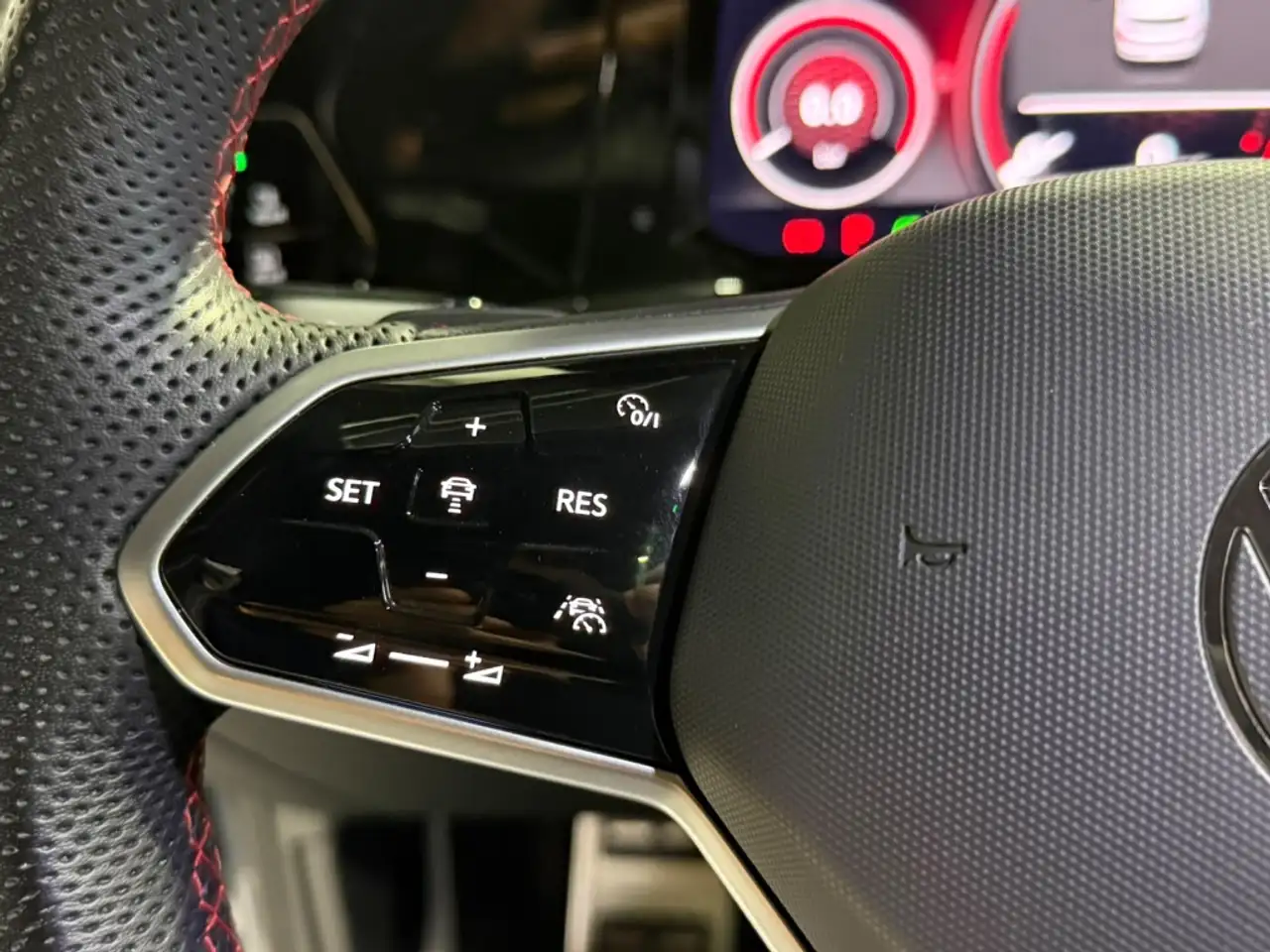 Volkswagen Golf GTI 2.0 TSI Clubsport DSG 221kW — Galería del vehículo 22
