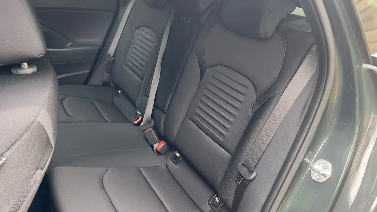 Hyundai i30 1.0 T-GDI Advantage *Plus-Pkt*Navi*RFKamera* — Vehicle gallery 25