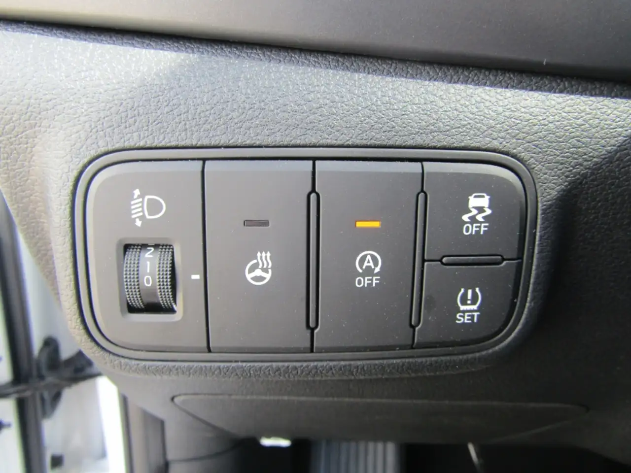 Hyundai i20 1.0 T-GDI Trend NAVI SHZ APPLE CARPLAY TEMPOMAT — Galerie du véhicule 10