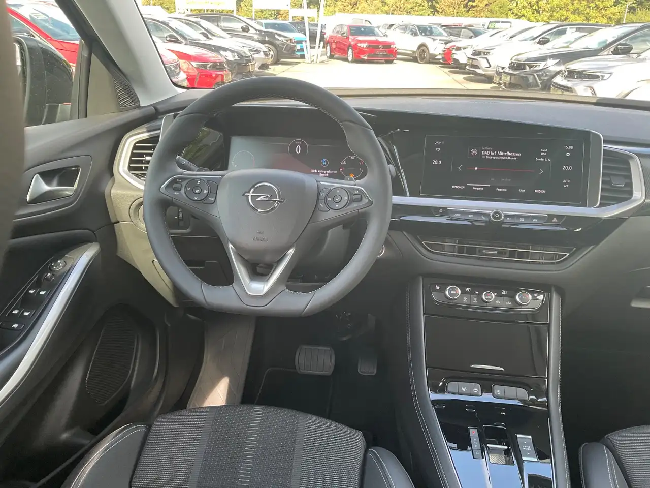 Opel Grandland 1.2 GS Line Inspektionspaket BigDeal! — Galería del vehículo 4