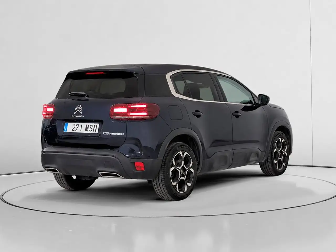 Citroen C5 Aircross PureTech S&S Plus 130 — Vehicle gallery 3