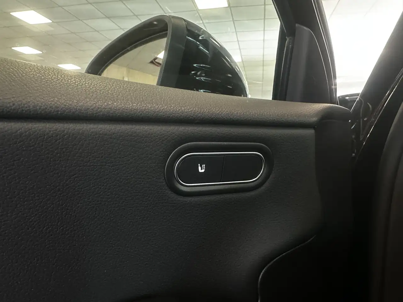 Mercedes-Benz A 180 Advanced*ACC*MBUX*Leder*CAM*Navi*DCT* — Galería del vehículo 24