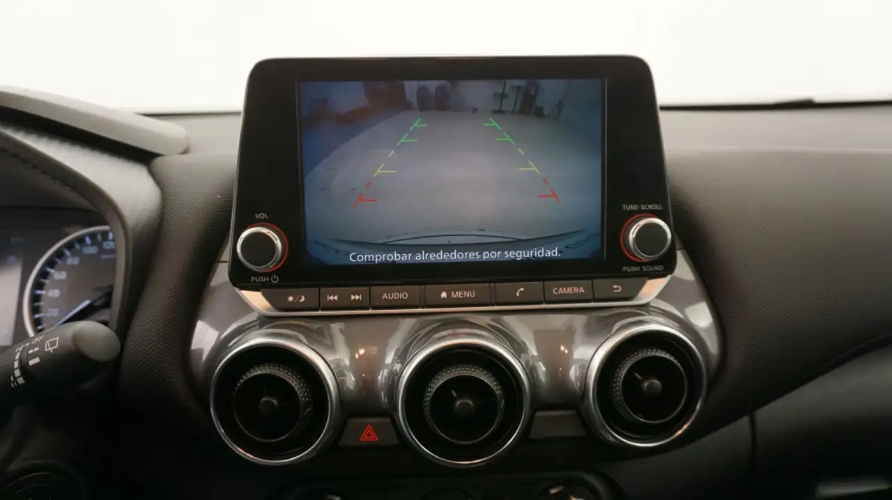 Nissan Juke 1.0 DIG-T Acenta 4x2 DCT 7 114 — Vehicle gallery 20