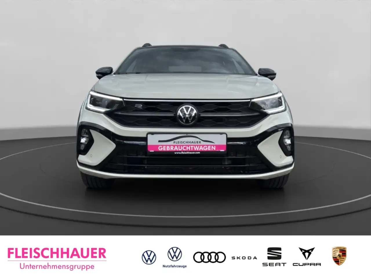 Volkswagen Taigo R-Line 1.0 TSI MATRIX+ACC+NAVI+RFK+SHZ+DESIGN-BLAC — Vehicle gallery 2