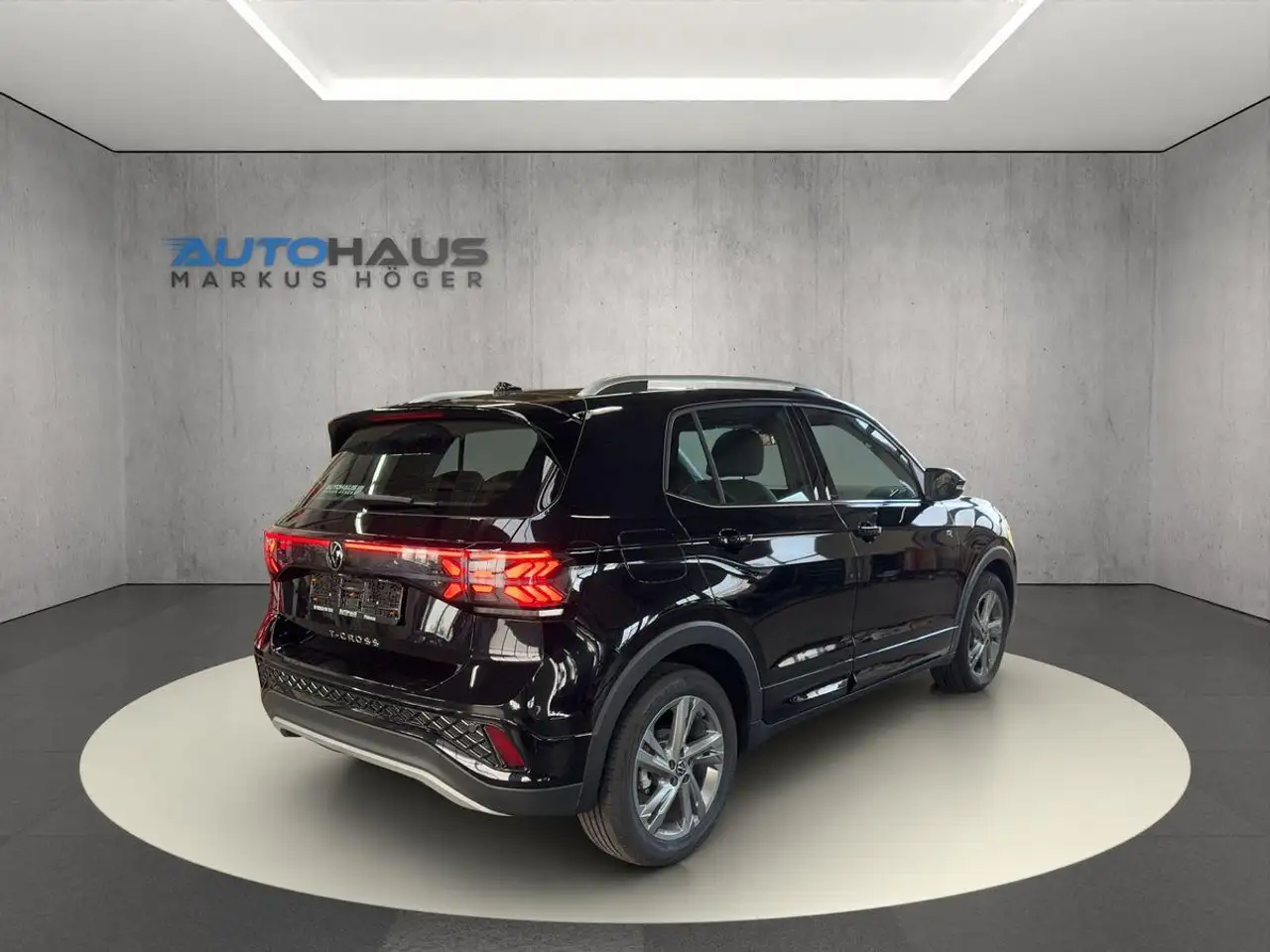 Volkswagen T-Cross 1.0 TSI R-LINE MATRIX-LED+ACC+KAMERA+NAVI-VORB:+5 — Vehicle gallery 5