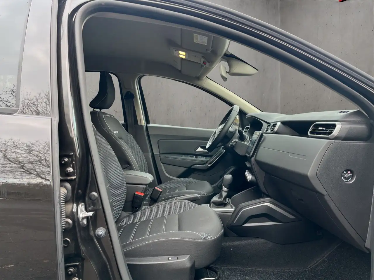 Dacia Duster II Journey+Scheckheft+AT+KLIMA+SHZ — معرض صور السيارة 12