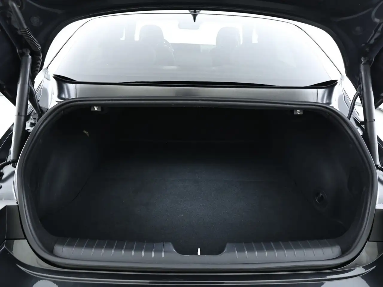 Hyundai IONIQ 6 77,4 kWh Uniq LED|Navi|360°|Leder|ACC — Galerie du véhicule 6