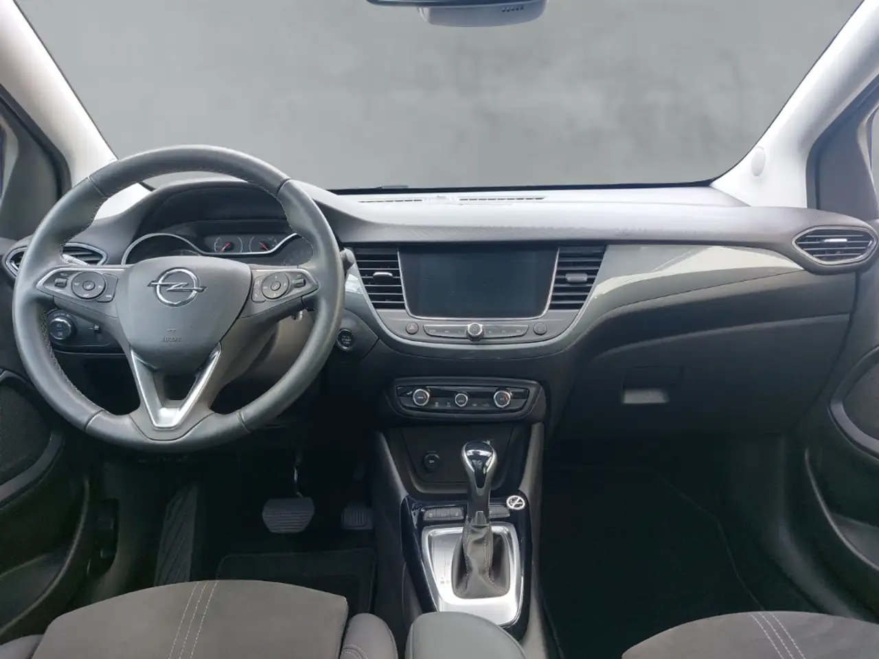 Opel Crossland Ultimate Paket Navi LED Panoramadach Rückfahrk. — Galería del vehículo 14