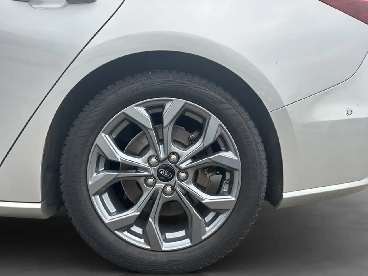 Ford Focus Turnier 1.0 EcoBoost Hybrid Aut. ST-LINE X — Galerie du véhicule 25