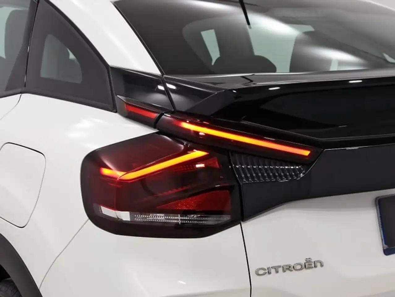 Citroen C4 PureTech 130 S&S 6v Plus — معرض صور السيارة 33