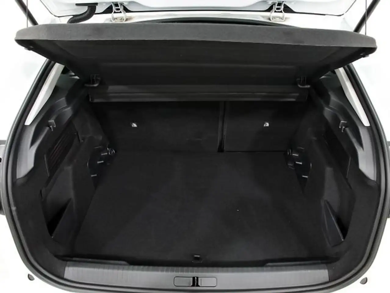 Citroen C4 PureTech 130 S&S 6v Plus — معرض صور السيارة 10