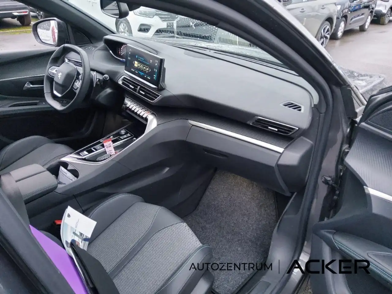 Peugeot 3008 Allure Pack PureTech 130 8AT. LED/Navi -51%* — Galerie du véhicule 6