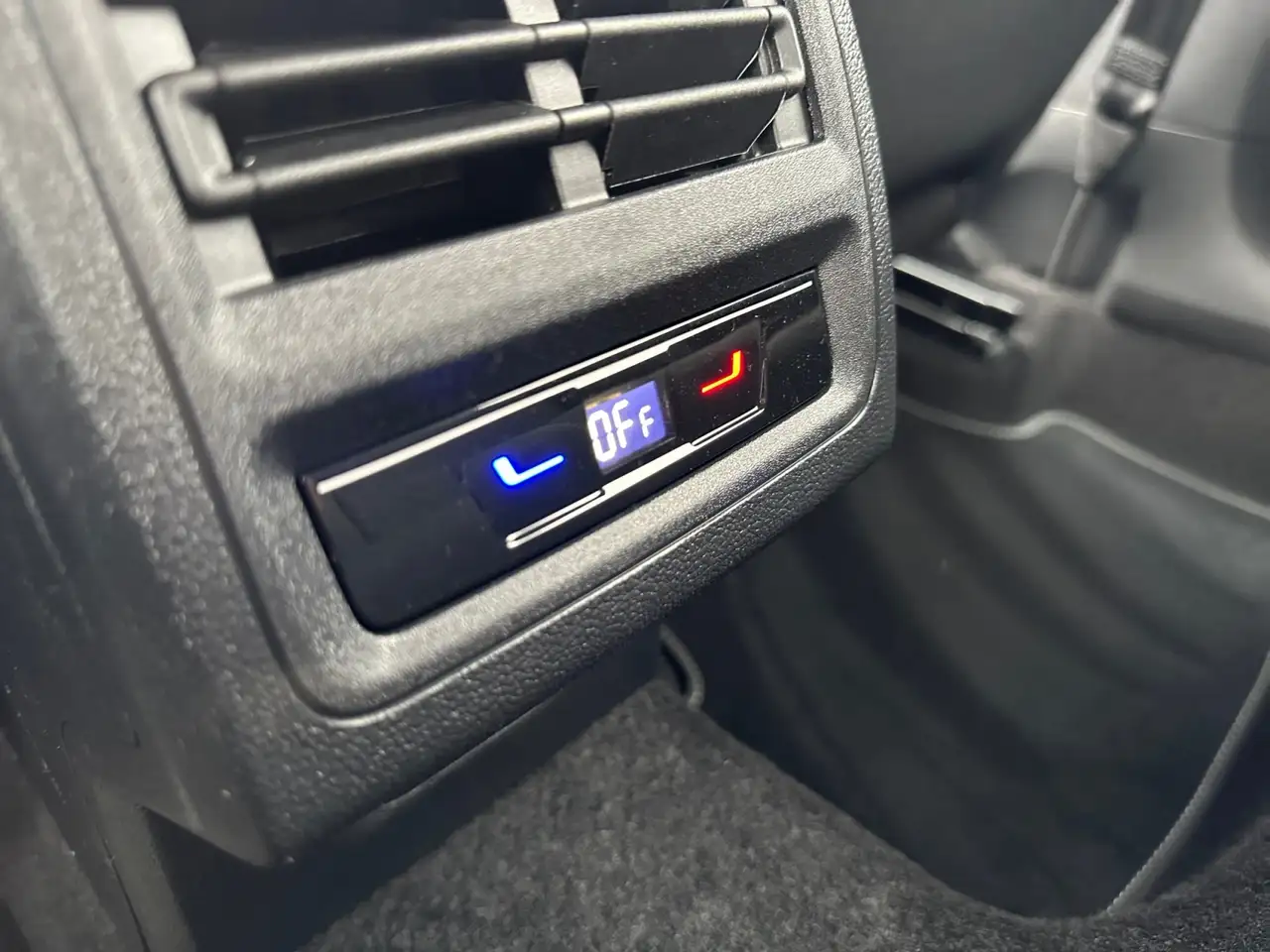 Volkswagen Golf 1,5 TSI Life Navi LED — Galerie du véhicule 16