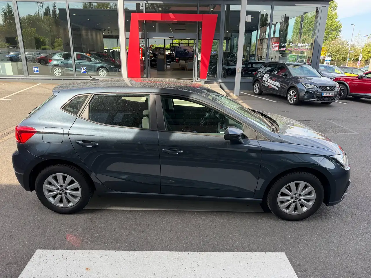 SEAT Ibiza Style Edition*SHZ*Kamera* — Vehicle gallery 4