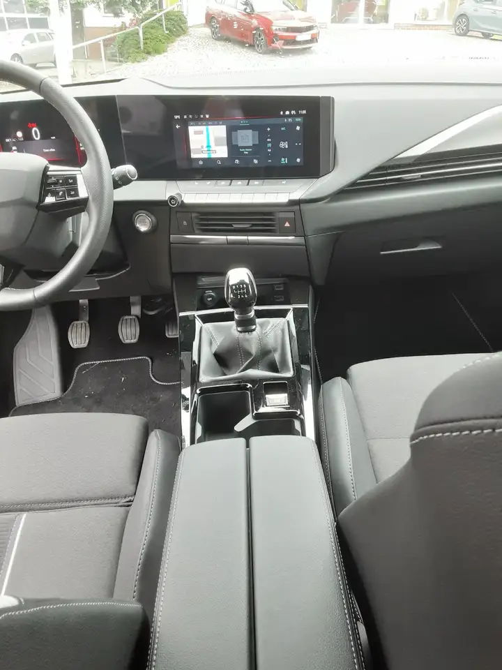 Opel Astra 1.2 Turbo GS — معرض صور السيارة 10