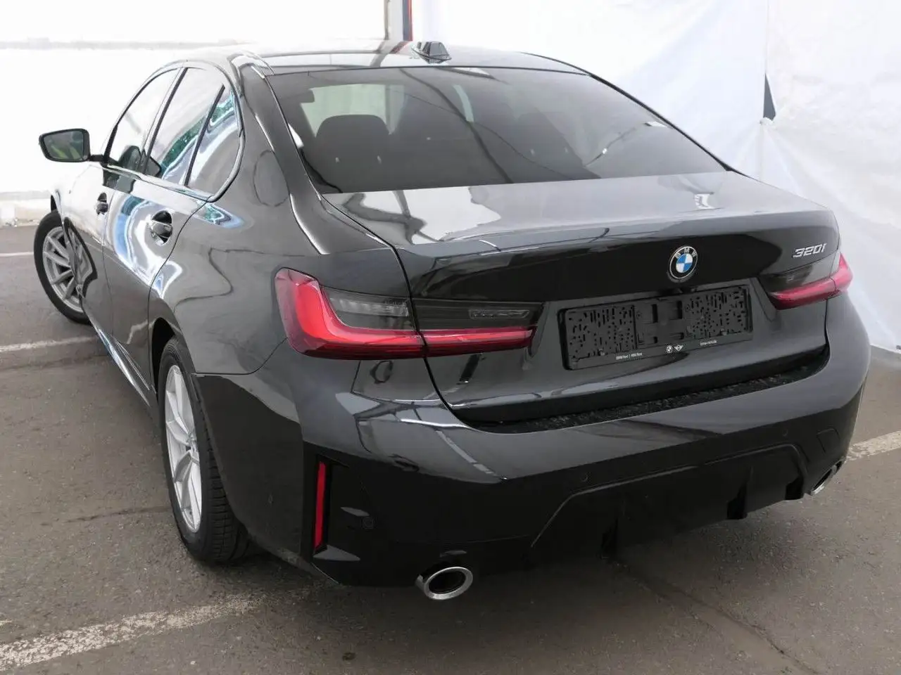 BMW 320 i M Sport HUD ACC SuView LivePro.HiFi DrivAss — Galerie du véhicule 4