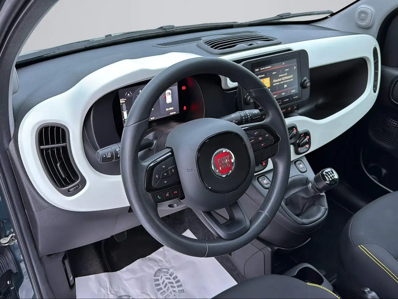 Fiat Panda Pandina Cross 1.0 #VIRT #DAB #PDC #CARPLAY — Vehicle gallery 9