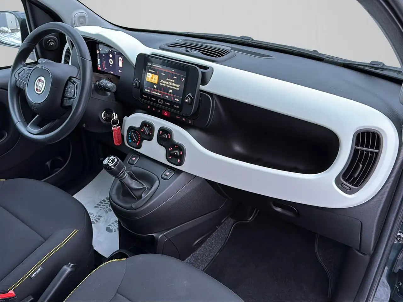 Fiat Panda Pandina Cross 1.0 #VIRT #DAB #PDC #CARPLAY — Vehicle gallery 14