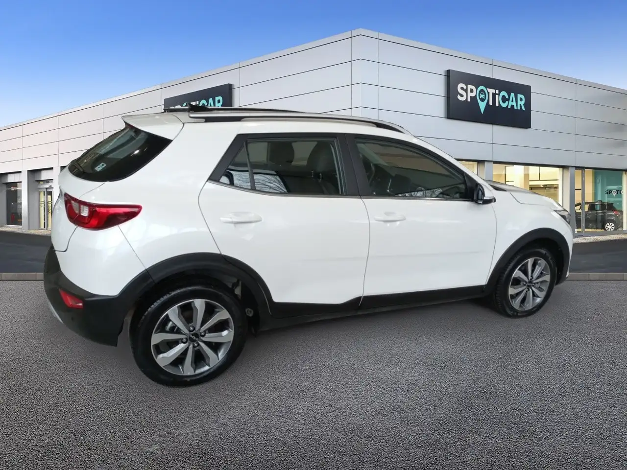 Kia Stonic 1.0 T-GDi MHEV Drive 100 — معرض صور السيارة 5