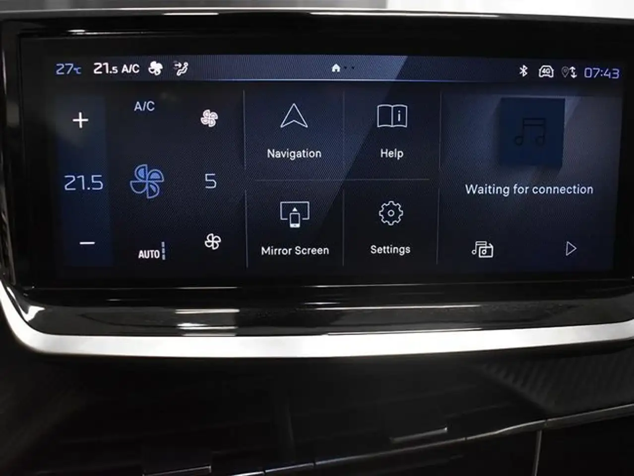 Peugeot 2008 1.2 100CV Allure — Galería del vehículo 10